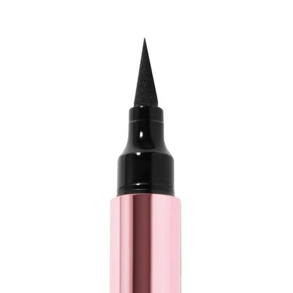 Delineador Líquido Overachiever (Beauty Creations) 💖