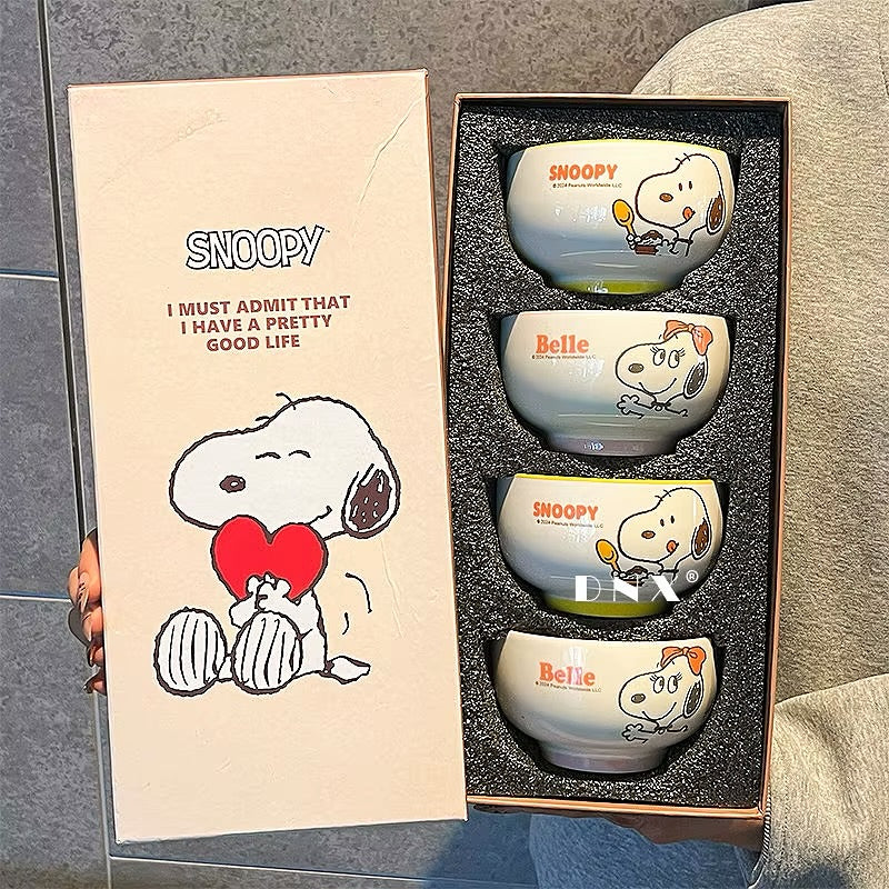 ¡Haz que tus desayunos sean más felices con Snoopy! 🐾☕️