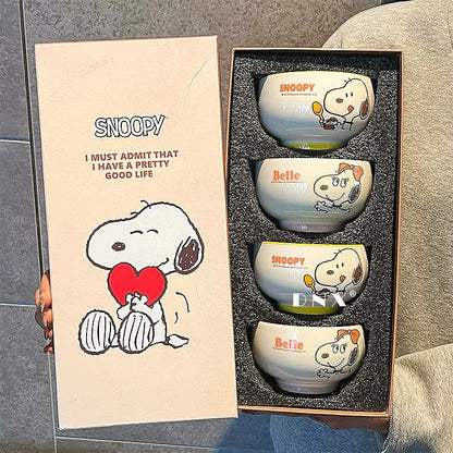 ¡Haz que tus desayunos sean más felices con Snoopy! 🐾☕️