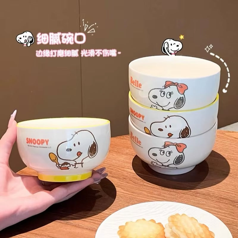 ¡Haz que tus desayunos sean más felices con Snoopy! 🐾☕️