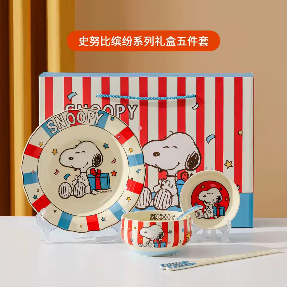 Set de Vajilla "Celebration" – Snoopy Festivo🎈🍜