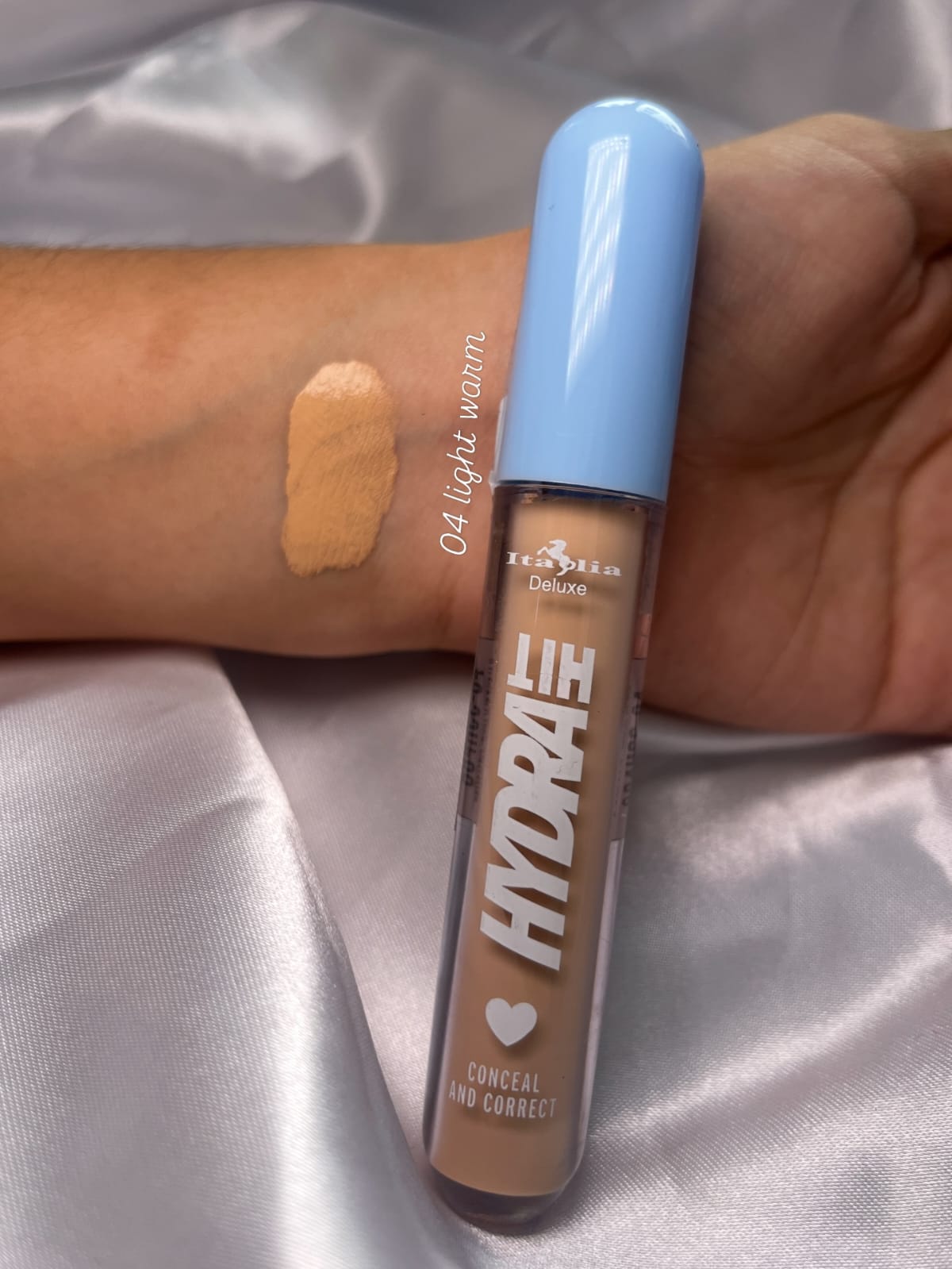 The No-Makeup Makeup Essential" – Corrector de Perfección Instantánea